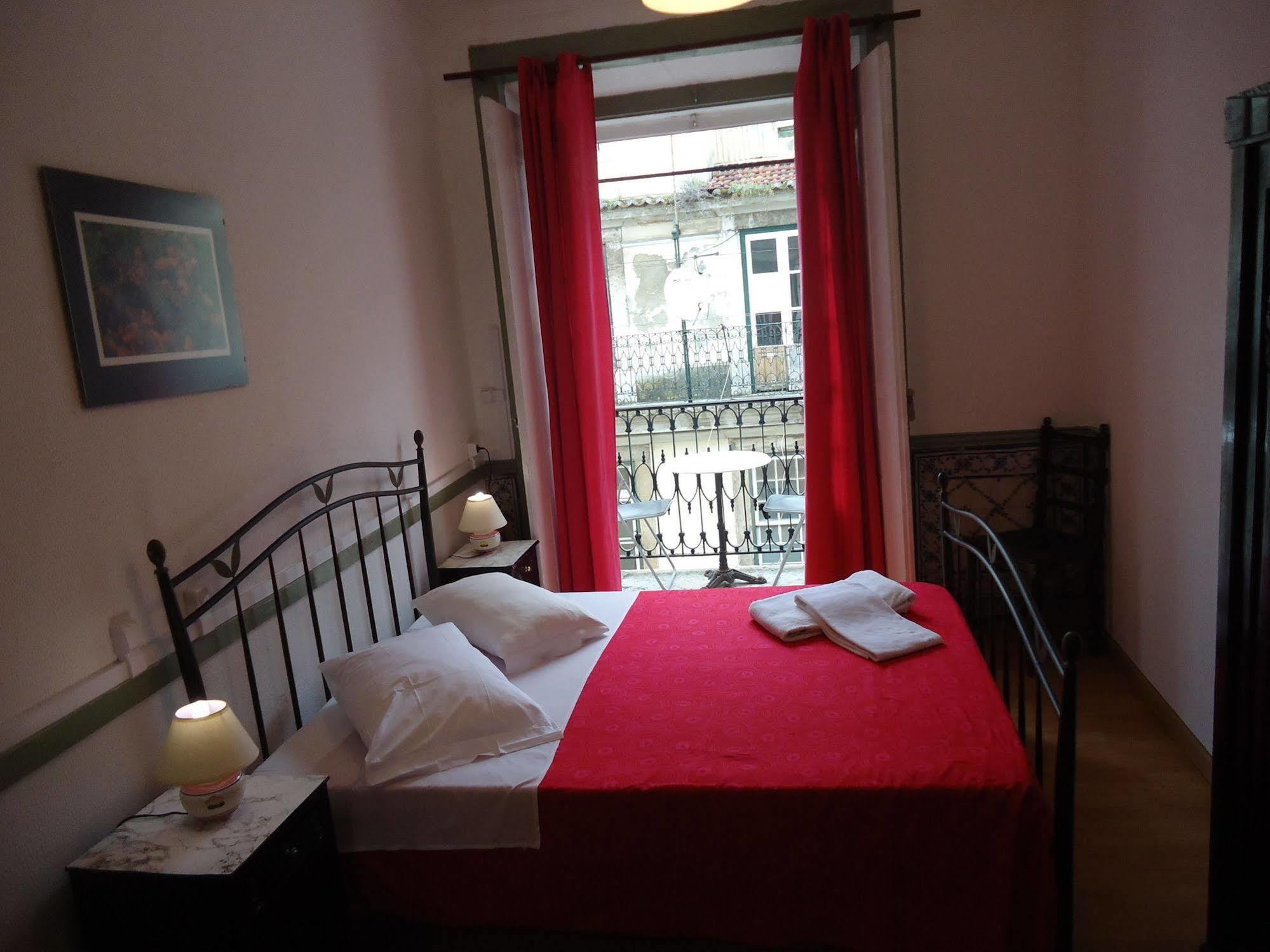 New Aljubarrota Guest House 리스본 외부 사진