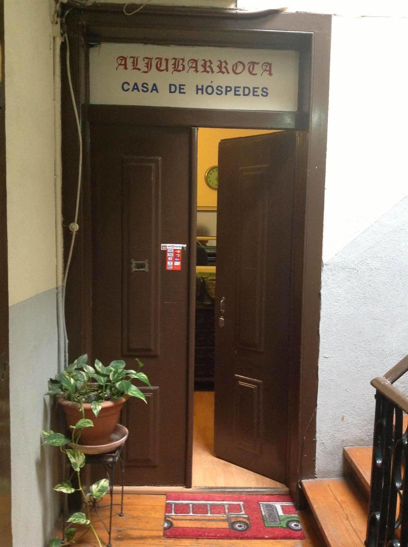New Aljubarrota Guest House 리스본 외부 사진